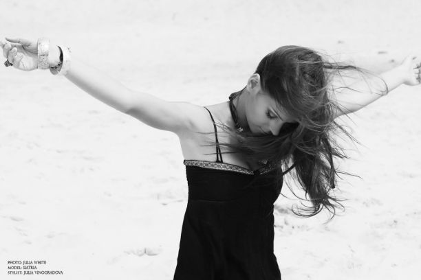 Siatria ( , )  -  /  - 175