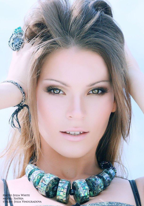 Siatria ( , )  -  /  - 178