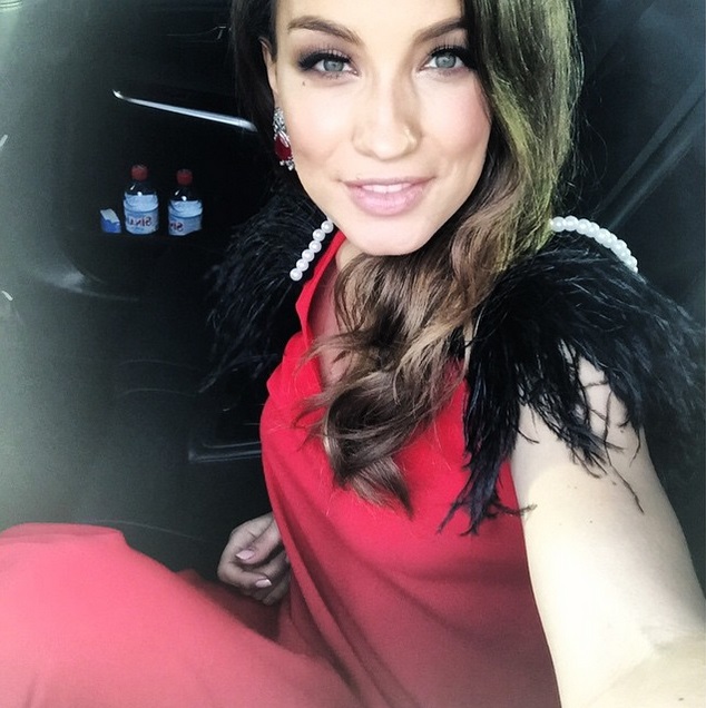    (Viktoriya Daineko Photo)  ,     /  - 52