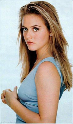 Alicia Silverstone Photo (  )   /  - 25