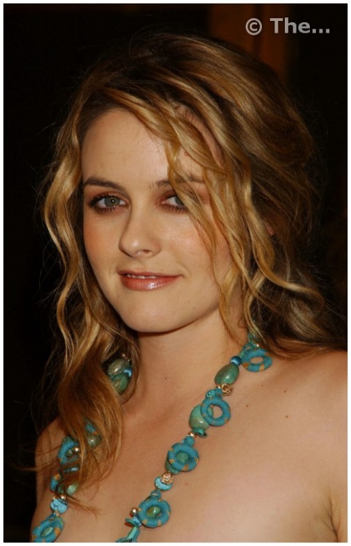 Alicia Silverstone Photo (  )   /  - 42