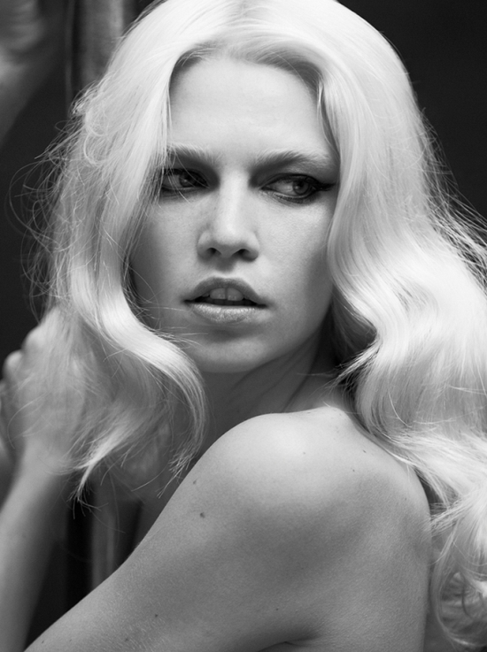 Aline Weber Photo (  )  