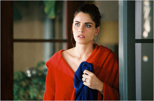 Amanda Peet Photo (  )  ,  /  - 2