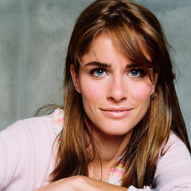 Amanda Peet Photo (  )  ,  /  - 12