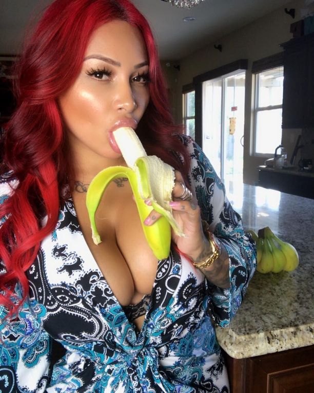   (Brittanya Razavi)  -     /  - 8