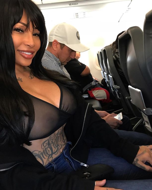   (Brittanya Razavi)  -     /  - 49