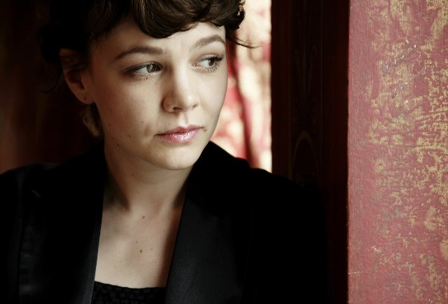 Carey Mulligan Photo (  )    /  - 25