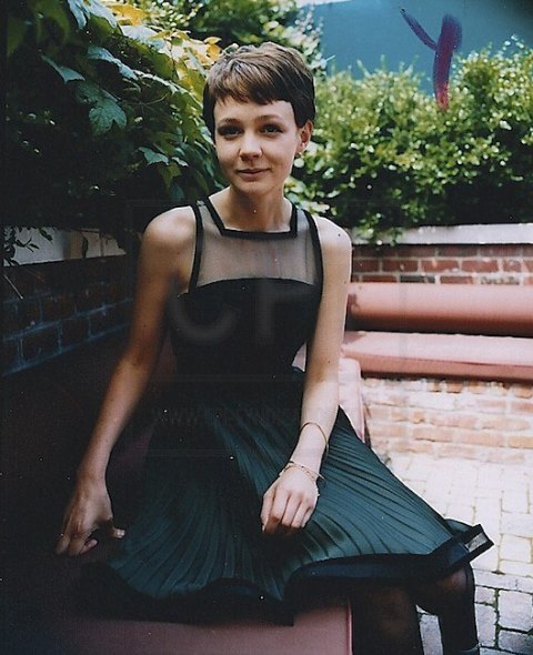 Carey Mulligan Photo (  )    /  - 40