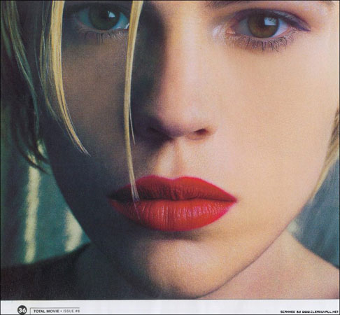 Clea DuVall Photo (  )    /  - 6