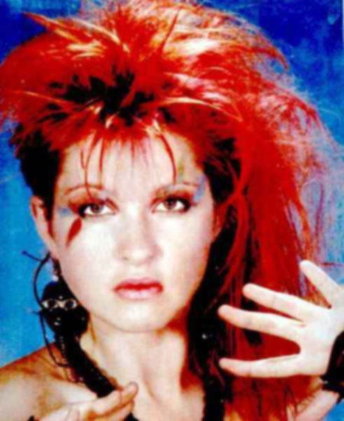 Cindy Lauper Photo (  )   /  - 15