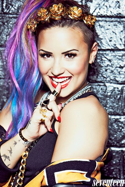 Demi Lovato Photo (  )     /  - 26