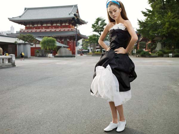 Devon Aoki Photo (  )     /  - 39