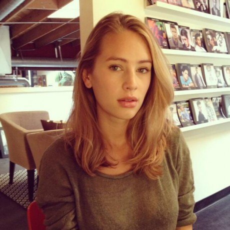 Dylan Penn Photo (  ) ,     /  - 38