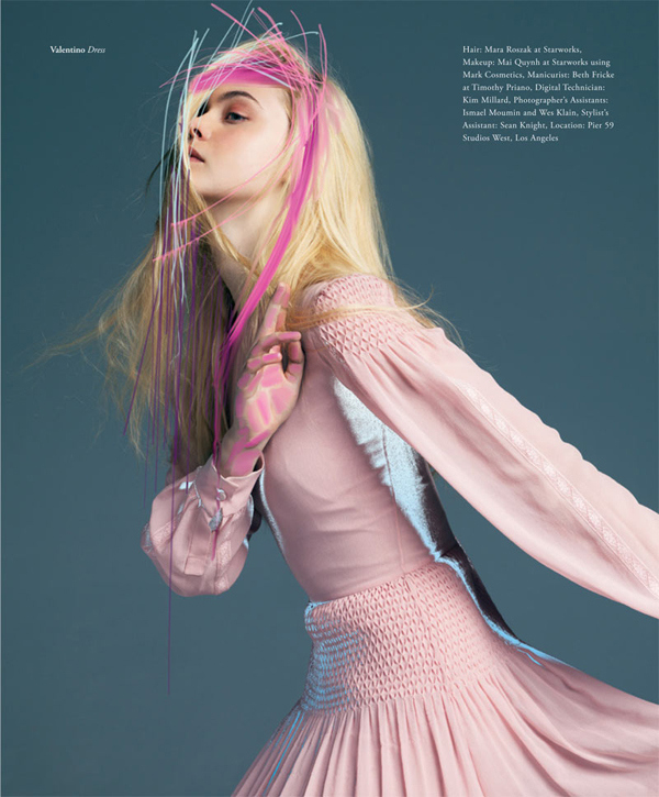 Elle Fanning Photo (  )  ,      /  - 19