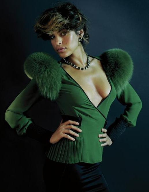 Eva Mendes Photo (  )   /  - 24