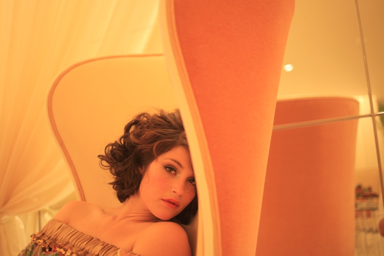 Gemma Arterton Photo (  )  ,      /  - 11