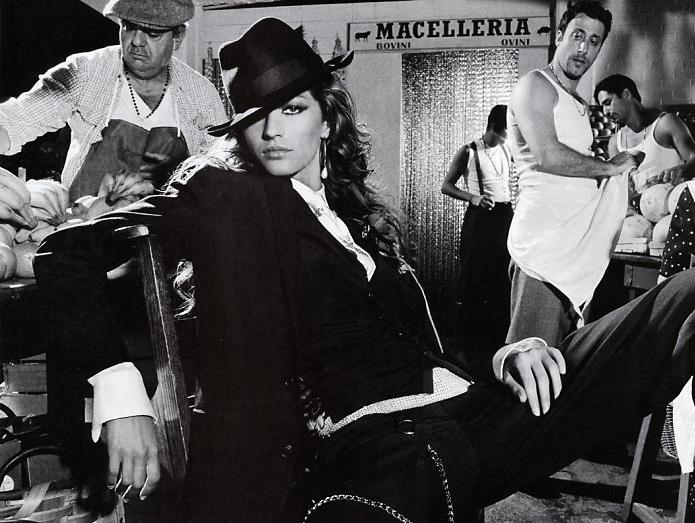 Gisele Bundchen Photo (  )     /  - 180