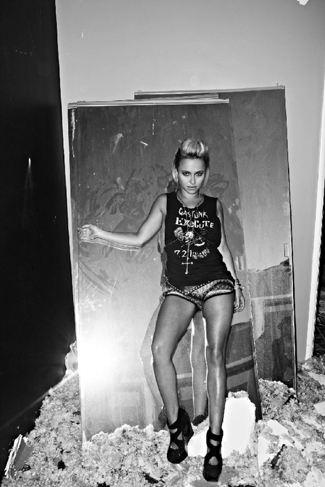 Hayden Panettiere Photo (  )  , ,  /  - 77