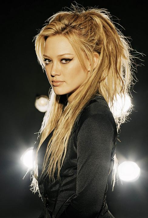 Hilary Duff Photo (  )  ,  /  - 69