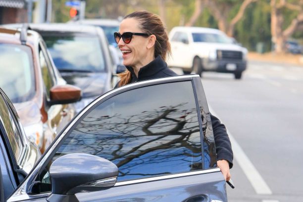 Jennifer Garner Photo (  )   /  - 3