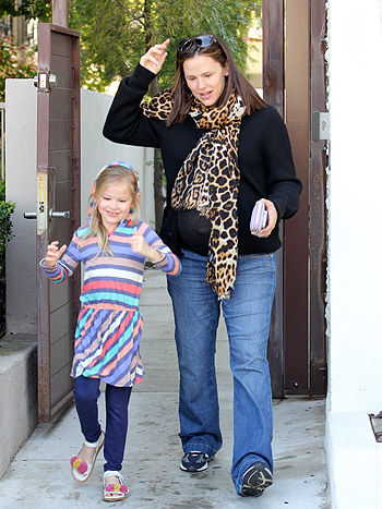 Jennifer Garner Photo (  )   /  - 22