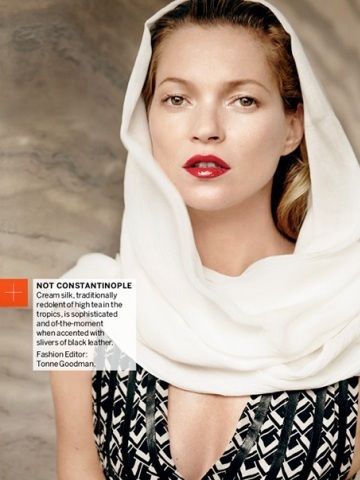 Kate Moss Photo (  )     /  - 50