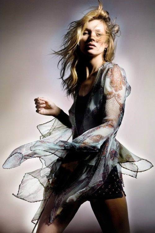 Kate Moss Photo (  )     /  - 71