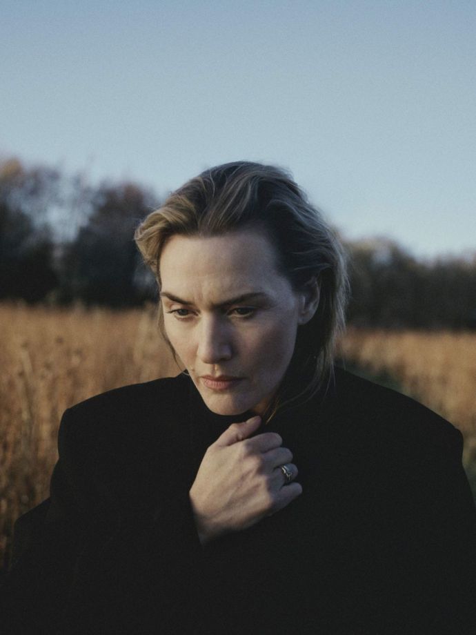 Kate Winslet Photo (  )   /  - 13