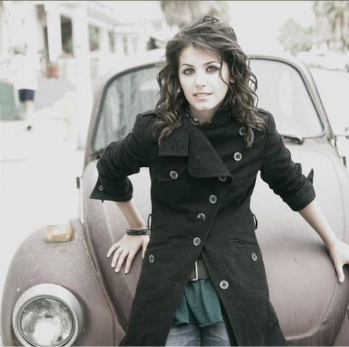 Katie Melua Photo (  )    /  - 13