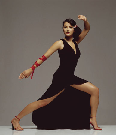 Kelly Hu Photo (  )   /  - 14