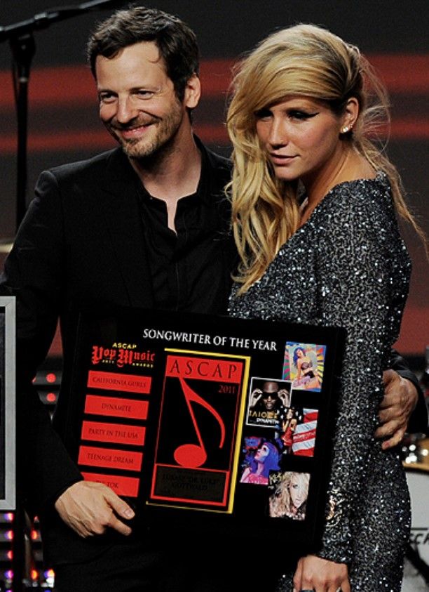 Kesha Photo ( )    /  - 6