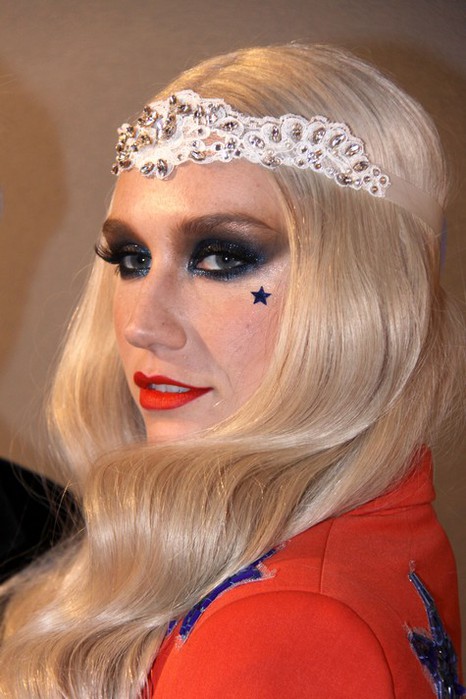 Kesha Photo ( )    /  - 36