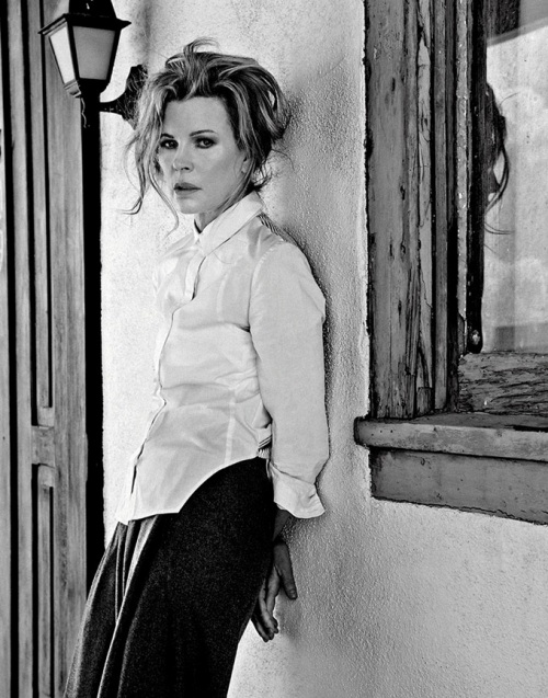 Kim Basinger Photo (  )  ,  /  - 7