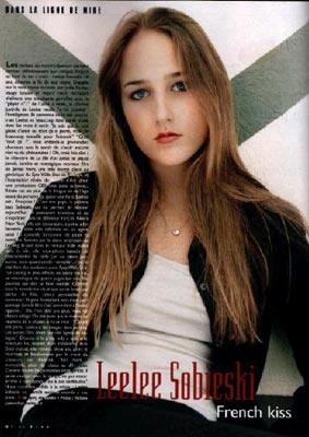   Photo (Leelee Sobieski )    /  - 20