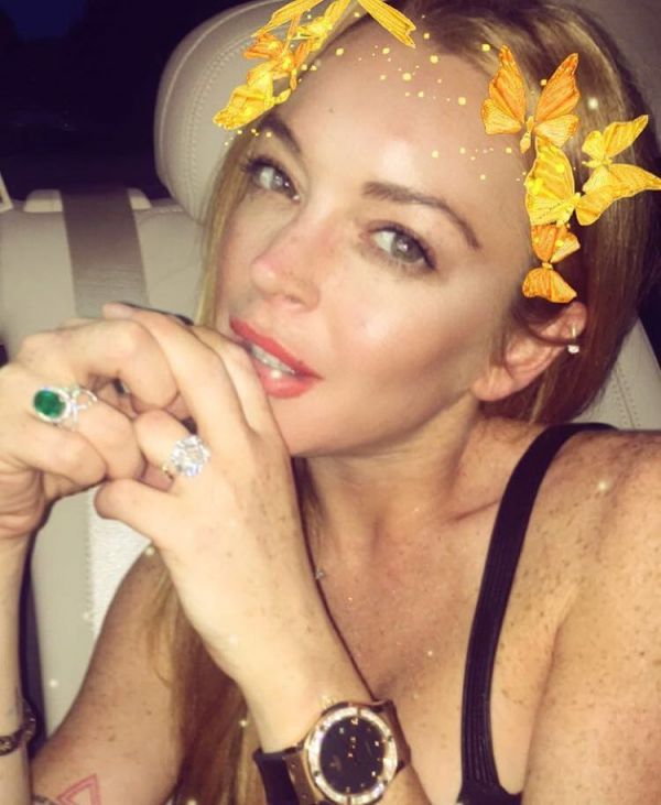 Lindsay Lohan ( )  - ,  /  - 24