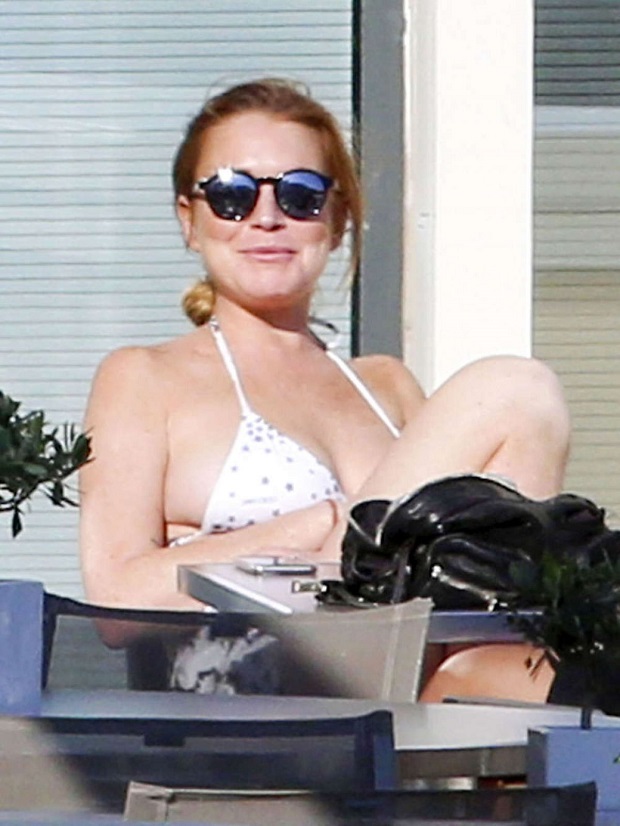 Lindsay Lohan ( )  - ,  /  - 101