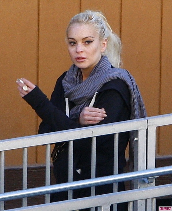 Lindsay Lohan ( )  - ,  /  - 106