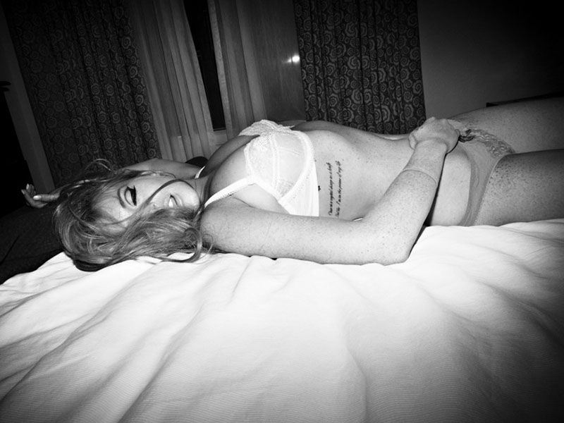 Lindsay Lohan ( )  - ,  /  - 126