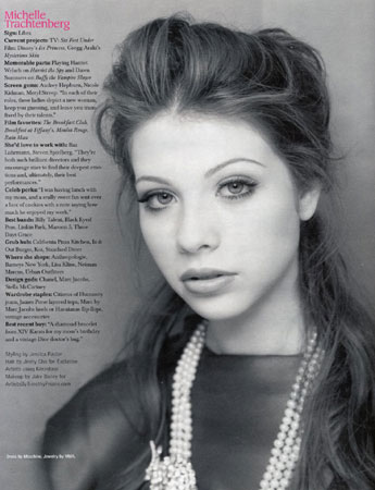 Michelle Trachtenberg Photo (  )   /  - 16