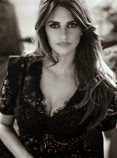 Penelope Cruz Photo (  )   /  - 12