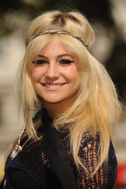 Pixie Lott Photo (  )   /  - 43