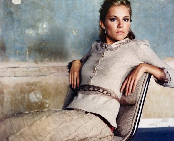 Sienna Miller Photo (  )  ,  /  - 32