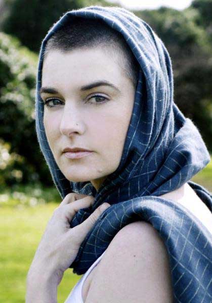 Sinead O ConnorPhoto ( )   /  - 9