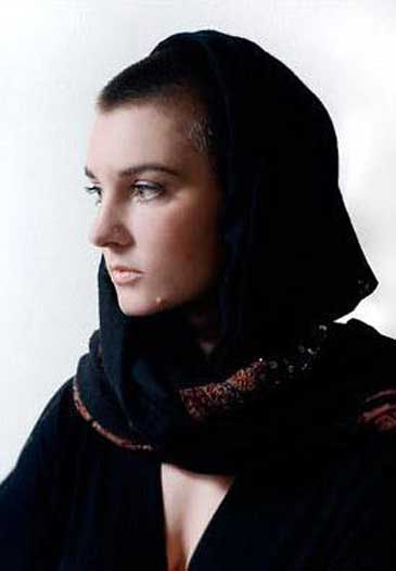 Sinead O ConnorPhoto ( )   /  - 12