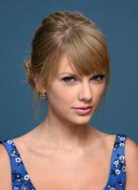 Taylor Swift Photo (  )   /  - 49