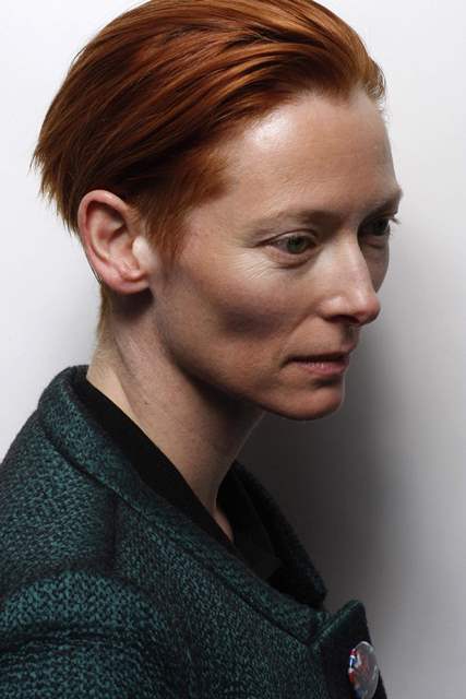 Tilda Swinton Photo (  )    /  - 13