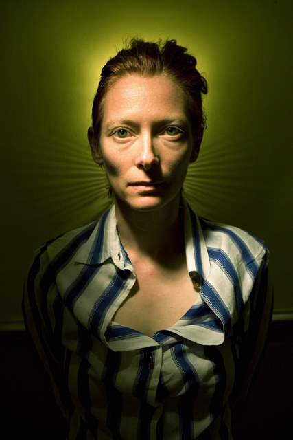 Tilda Swinton Photo (  )    /  - 36