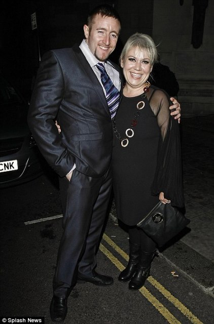 Tina Malone Photo (  )   /  - 16