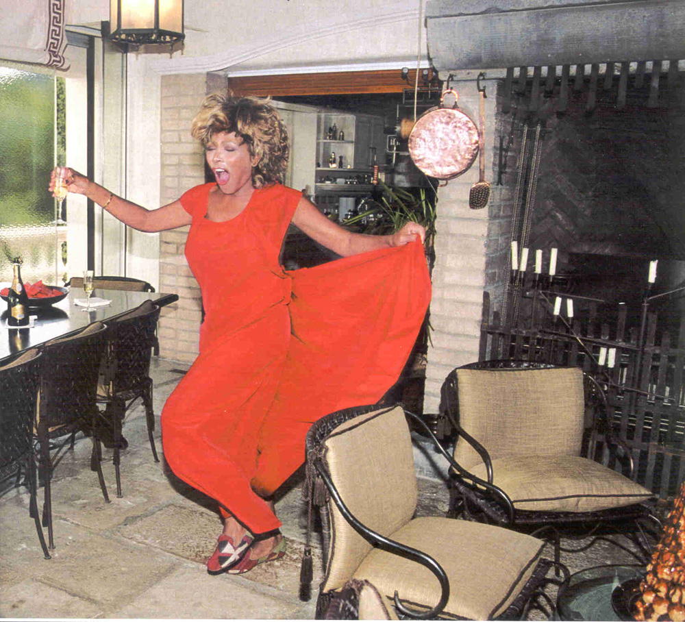 Tina Turner Photo (  )   /  - 11