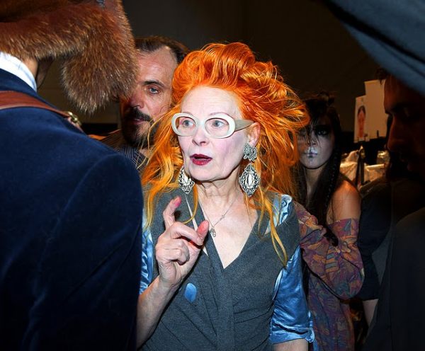 Vivienne Westwood Photo (  )   ,      /  - 15